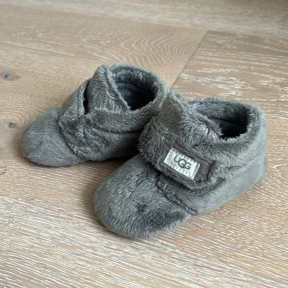 Uggs baby size 4-5 - Picture 4 of 5